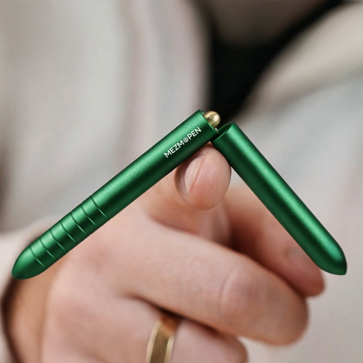 メトモペン　MetMoPen MEZMOPEN Aluminum- Emerald Green color – mezmotoys